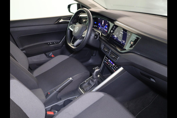 Volkswagen Polo 1.0 TSI Life Edition 95 pk Automaat (DSG) | Verlengde garantie | Navigatie via App | Parkeersensoren | Achteruitrijcamera | Stoelverwarming |