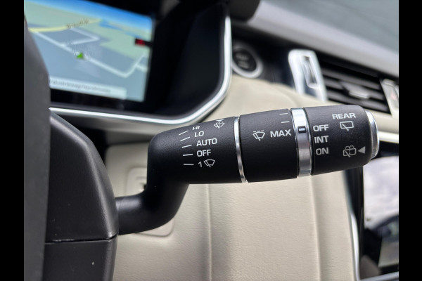 Land Rover Range Rover Sport 2.0 P400e HSE SPORT PHEV PANORAMADAK LEER LUCHTVERING PIXEL LED TREKHAAK