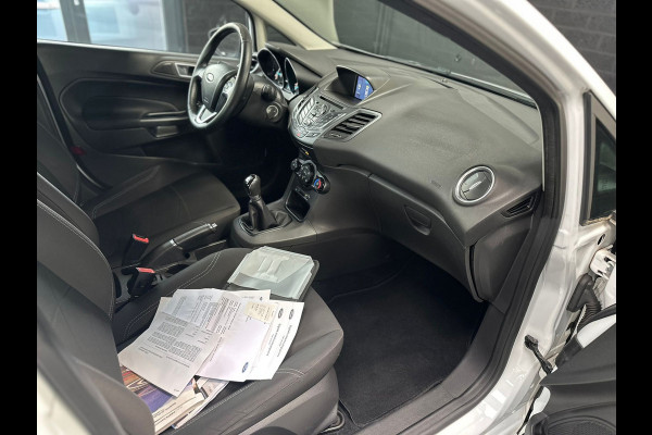Ford Fiesta 1.0 Style Ultimate | Airco | Navi | Bluethooth | NL Auto | NAP | 5-deurs