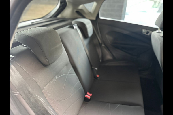 Ford Fiesta 1.0 Style Ultimate | Airco | Navi | Bluethooth | NL Auto | NAP | 5-deurs