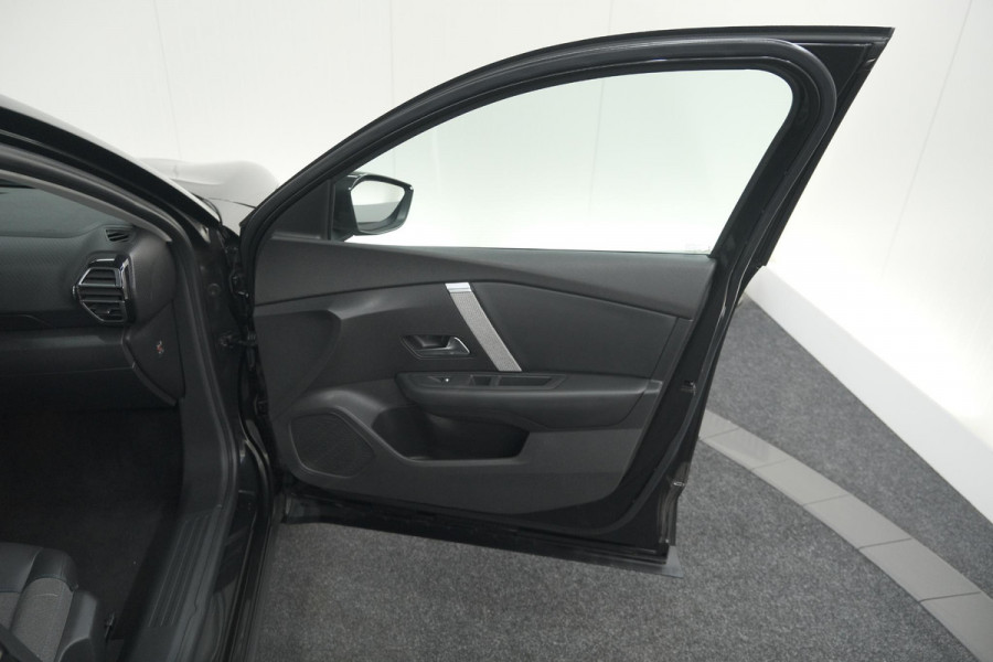 Citroën C4 Puretech 131 EAT6 Shine | Camera | Head-Up Display | Navigatie | Parkeersensoren