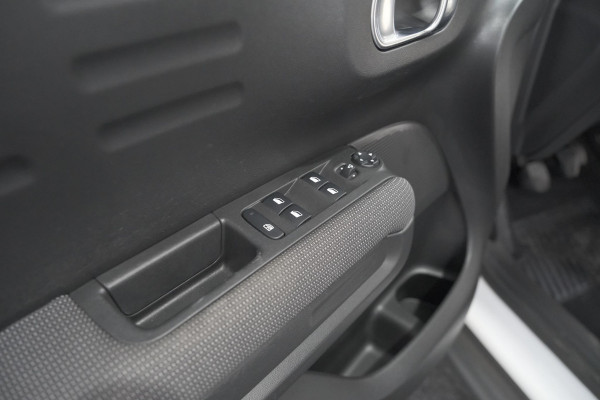 Citroën C3 Aircross PureTech 110 Feel | Navigatie | Parkeersensoren | Climate Control | Apple Carplay