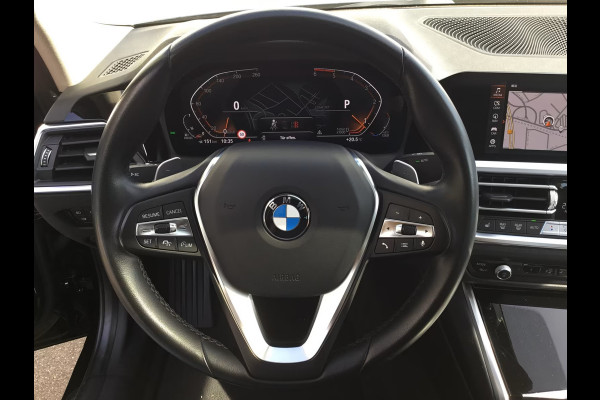 BMW 3-serie 320dA SPORTLINE ** LED, NAVI+, HALF-LEDER, SCHUIF/KANTEL, 18-inch LMV, ACC ** 1e EIG - UNFALLFREI ** ** INFORMEER OOK NAAR ONZE AANTREKKELIJKE FINANCIAL-LEASE TARIEVEN **
