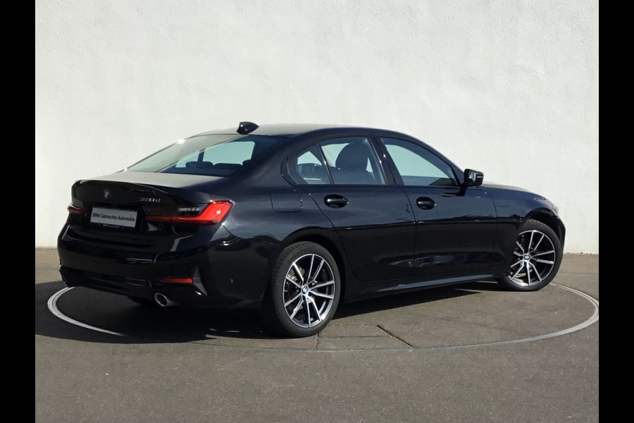 BMW 3-serie 320dA SPORTLINE ** LED, NAVI+, HALF-LEDER, SCHUIF/KANTEL, 18-inch LMV, ACC ** 1e EIG - UNFALLFREI ** ** INFORMEER OOK NAAR ONZE AANTREKKELIJKE FINANCIAL-LEASE TARIEVEN **