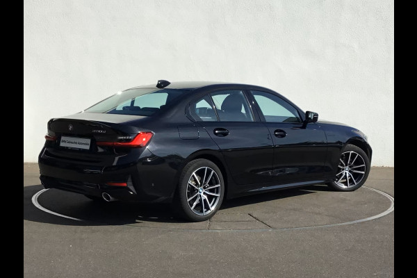 BMW 3-serie 320dA SPORTLINE ** LED, NAVI+, HALF-LEDER, SCHUIF/KANTEL, 18-inch LMV, ACC ** 1e EIG - UNFALLFREI ** ** INFORMEER OOK NAAR ONZE AANTREKKELIJKE FINANCIAL-LEASE TARIEVEN **
