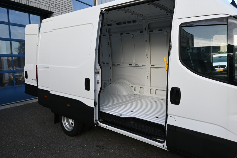 Iveco Daily 35C21 3.0L Dubbellucht 3500 kg trekhaak