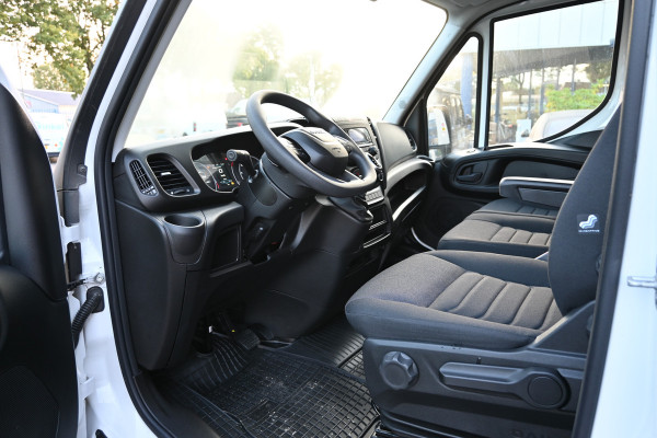 Iveco Daily 35C21 3.0L Dubbellucht 3500 kg trekhaak