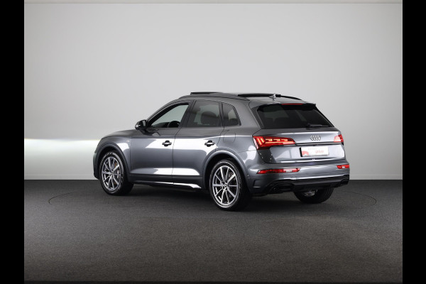 Audi Q5 55 TFSI e S edition 367 pk S-tronic | Verlengde garantie | Navigatie | Panoramadak | Elektr. trekhaak | Rondomzicht camera | B&O Soundsystem | Lichtmetalen velgen 20" | S-Line |