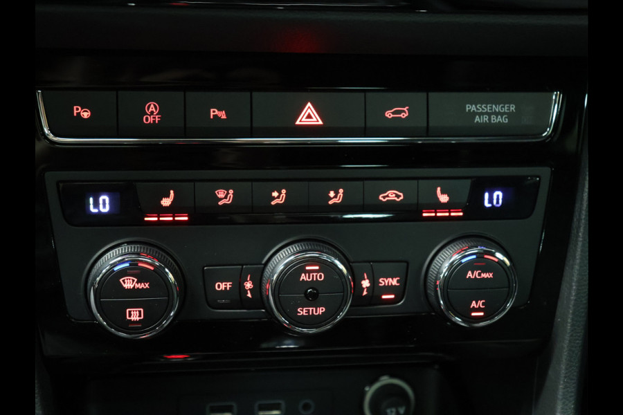 Seat Ateca 1.5 TSI FR Business Intense [SCHUIFKANTELDAK, ADAPTIVE CRUISE, CAMERA, STOELVERWARMING, SPORTSTUUR, PDC V+A, BLUETOOTH, CLIMATE, NIEUWSTAAT]