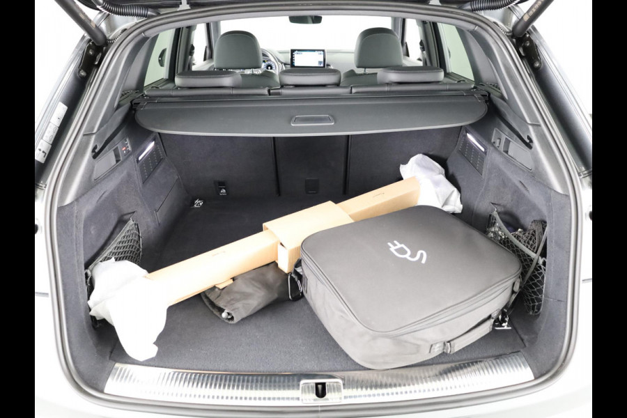 Audi Q5 55 TFSI e S edition 367 pk S-tronic | Verlengde garantie | Navigatie | Panoramadak | Elektr. trekhaak | Rondomzicht camera | B&O Soundsystem | Lichtmetalen velgen 20" | S-Line |