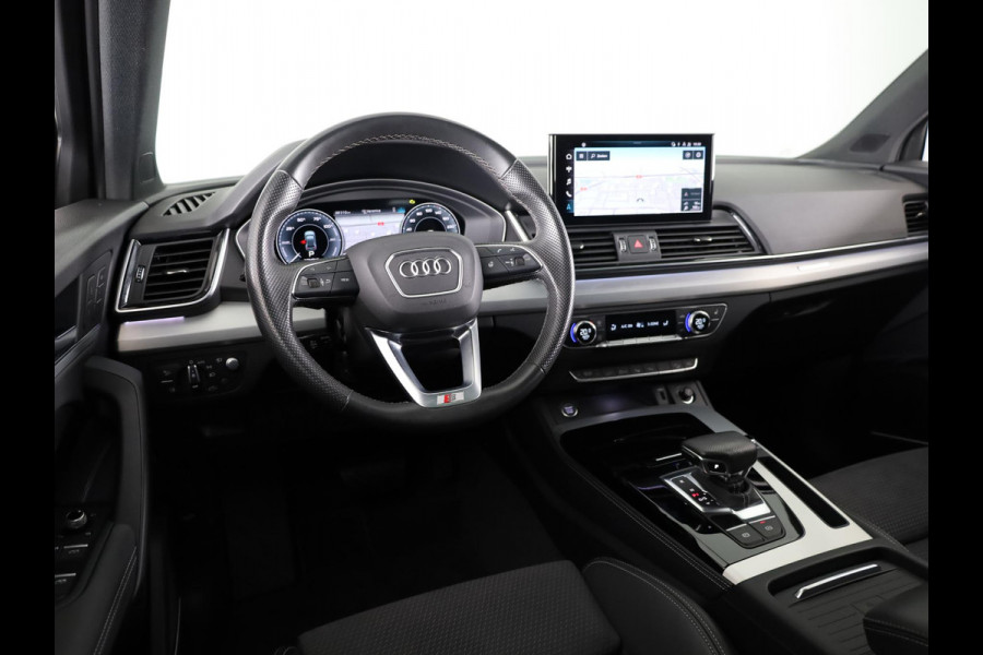 Audi Q5 55 TFSI e S edition 367 pk S-tronic | Verlengde garantie | Navigatie | Panoramadak | Elektr. trekhaak | Rondomzicht camera | B&O Soundsystem | Lichtmetalen velgen 20" | S-Line |