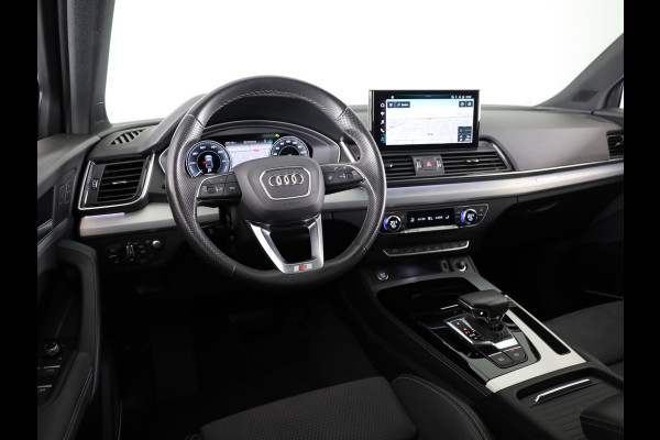 Audi Q5 55 TFSI e S edition 367 pk S-tronic | Verlengde garantie | Navigatie | Panoramadak | Elektr. trekhaak | Rondomzicht camera | B&O Soundsystem | Lichtmetalen velgen 20" | S-Line |