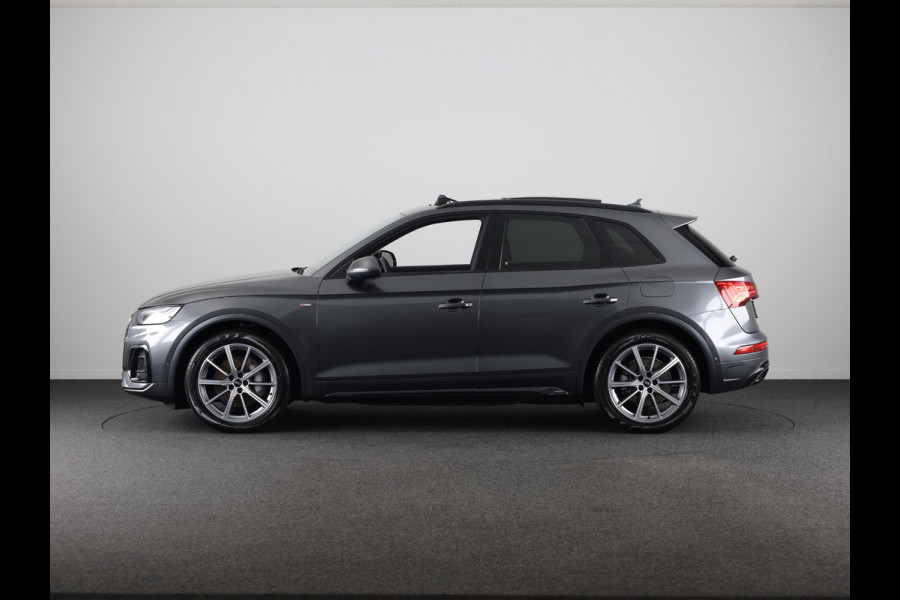 Audi Q5 55 TFSI e S edition 367 pk S-tronic | Verlengde garantie | Navigatie | Panoramadak | Elektr. trekhaak | Rondomzicht camera | B&O Soundsystem | Lichtmetalen velgen 20" | S-Line |