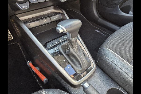 Kia Stonic 1.0 T-GDi MHEV GT-PlusLine | AUTOMAAT | Schuif-/kanteldak |