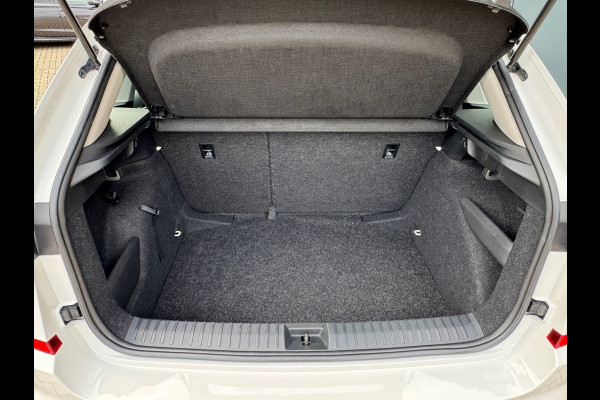 Škoda Kamiq 1.0 TSI Ambition * Navigatie * Virtual Cockpit * Adaptieve Cruise Control *