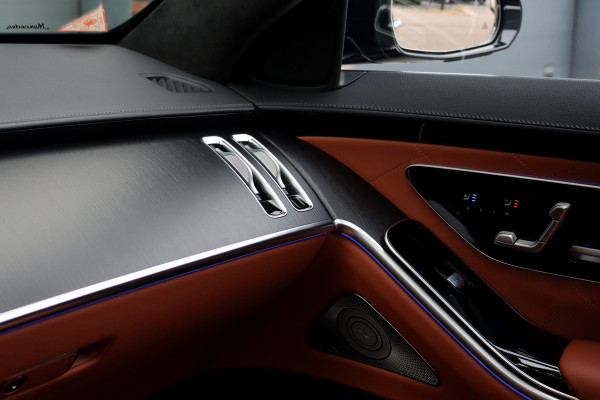 Mercedes-Benz S-Klasse 580 e Lang AMG Line Premium+ | Airmatic | Distronic+ | 3D-Display | MBUX Tablet | Digital Light | Stoelventilatie | Verwarmd Stuurwiel | Massage | HUD | Vlakkenverwarming |