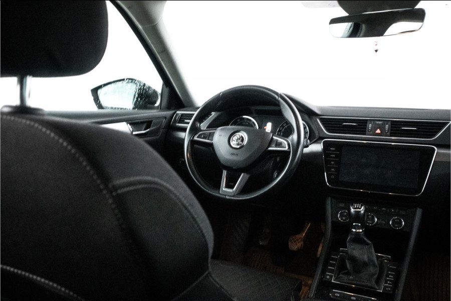 Škoda Superb Combi 1.5 TSI ACT Sportline Business 150Pk, Panorama, Climate,