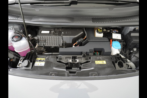 Volkswagen ID.3 Pro 58kWh Apple Carplay Android Auto HUD 360°Camera Adap.Cruise Stoelverwarming Keyless Advanced Matrix led-koplampen Multimedia Pakket Plus Comfort Pakket Design Pakket Lmv 19" Rijstrooksensor Matrix Led Dynamisch Sproeiers Verwarmd Verwarmbaar Stuur Assistance Pakket Plus Nieuwprijs €43.145,- Volkswagen ID.3 Pro 58kWh Apple Carplay Android Auto HUD 360°Camera Adap.Cruise Stoelverwarming Keyless Advanced Matrix led-koplampen Multimedia Pakket Plus Comfort Pakket Design Pakket Lmv 19" Rijstrooksensor Matrix Led Dynamisch Sproeiers Verwarmd Verwarmbaar Stuur Assistance Pakket Plus Nieuwprijs €43.145,-