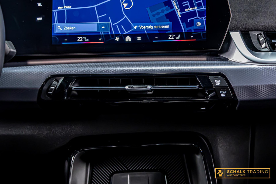 BMW X2 SDrive20i Launch Edition|M-sport|HUD|Cam|Alcantara