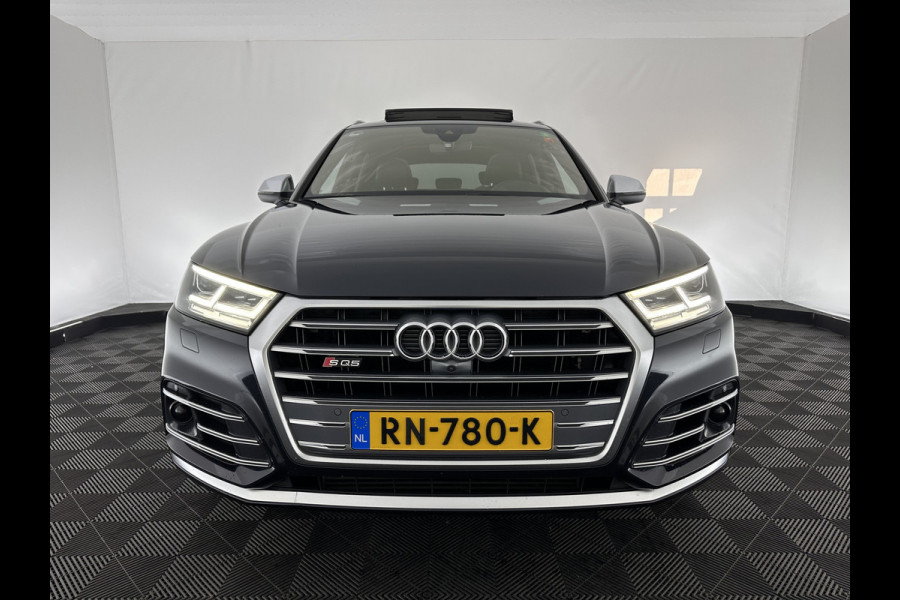 Audi SQ5 3.0 TFSI quattro Aut. *PANO | FULL-LEATHER | FULL-LED | HEAD-UP | ADAPTIVE-CRUISE | BLIND-SPOT | SPORT-SEATS | NAVI-FULLMAP | ECC | PDC | CRUISE | 20''ALU* Audi SQ5 3.0 TFSI quattro Aut. *PANO | FULL-LEATHER | FULL-LED | HEAD-UP | ADAPTIVE-CRUISE | BLIND-SPOT | SPORT-SEATS | NAVI-FULLMAP | ECC | PDC | CRUISE | 20''ALU*