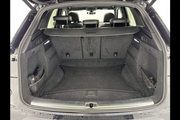 Audi SQ5 3.0 TFSI quattro Aut. *PANO | FULL-LEATHER | FULL-LED | HEAD-UP | ADAPTIVE-CRUISE | BLIND-SPOT | SPORT-SEATS | NAVI-FULLMAP | ECC | PDC | CRUISE | 20''ALU* Audi SQ5 3.0 TFSI quattro Aut. *PANO | FULL-LEATHER | FULL-LED | HEAD-UP | ADAPTIVE-CRUISE | BLIND-SPOT | SPORT-SEATS | NAVI-FULLMAP | ECC | PDC | CRUISE | 20''ALU*
