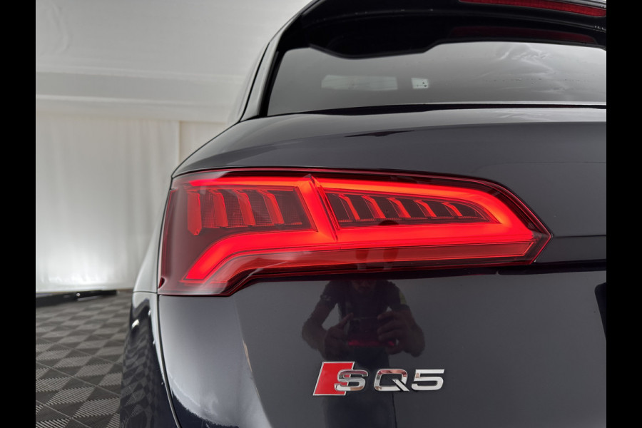 Audi SQ5 3.0 TFSI quattro Aut. *PANO | FULL-LEATHER | FULL-LED | HEAD-UP | ADAPTIVE-CRUISE | BLIND-SPOT | SPORT-SEATS | NAVI-FULLMAP | ECC | PDC | CRUISE | 20''ALU* Audi SQ5 3.0 TFSI quattro Aut. *PANO | FULL-LEATHER | FULL-LED | HEAD-UP | ADAPTIVE-CRUISE | BLIND-SPOT | SPORT-SEATS | NAVI-FULLMAP | ECC | PDC | CRUISE | 20''ALU*