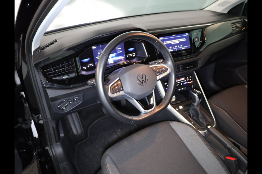 Volkswagen Polo 1.0 TSI Life Edition 95 pk Automaat (DSG) | Verlengde garantie | Navigatie via App | Parkeersensoren | Achteruitrijcamera | Stoelverwarming |