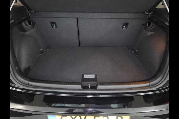 Volkswagen Polo 1.0 TSI Life Edition 95 pk Automaat (DSG) | Verlengde garantie | Navigatie via App | Parkeersensoren | Achteruitrijcamera | Stoelverwarming |