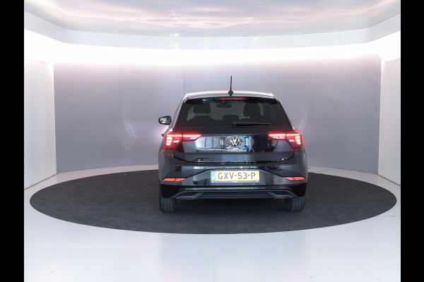 Volkswagen Polo 1.0 TSI Life Edition 95 pk Automaat (DSG) | Verlengde garantie | Navigatie via App | Parkeersensoren | Achteruitrijcamera | Stoelverwarming |