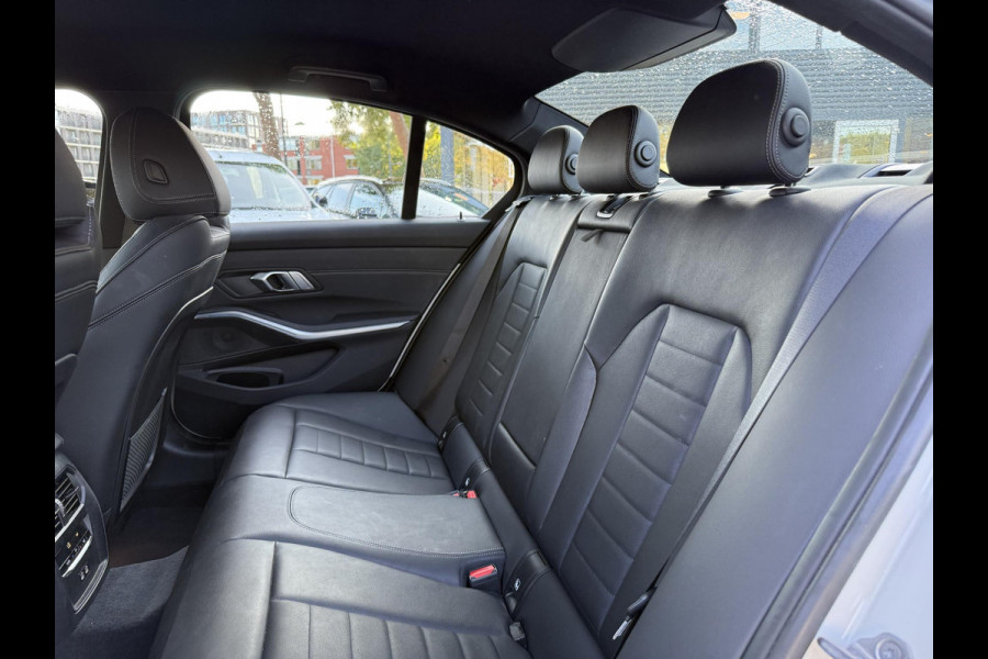 BMW 3-serie 320e M-Sport Business Plus Edition Shadow Line | Stoelverwarming | Parkeersensoren |