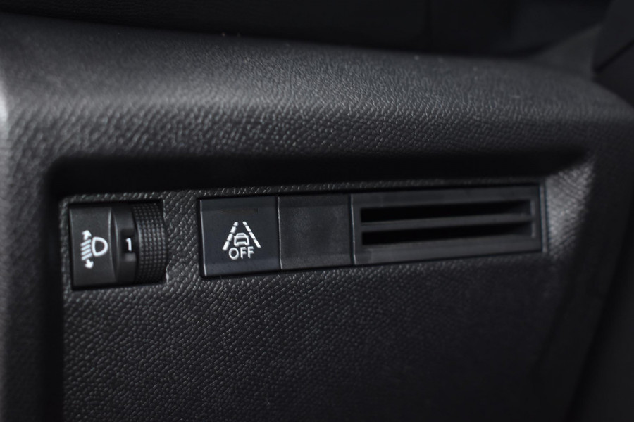 Citroën C4 1.2 Puretech 100PK Feel | Navi | Trekhaak | Camera | Stoelverw. | Incl. garantie