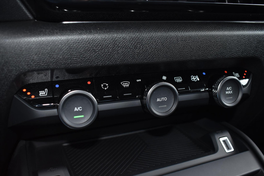 Citroën C4 1.2 Puretech 100PK Feel | Navi | Trekhaak | Camera | Stoelverw. | Incl. garantie