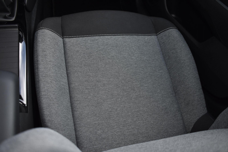 Citroën C4 1.2 Puretech 100PK Feel | Navi | Trekhaak | Camera | Stoelverw. | Incl. garantie