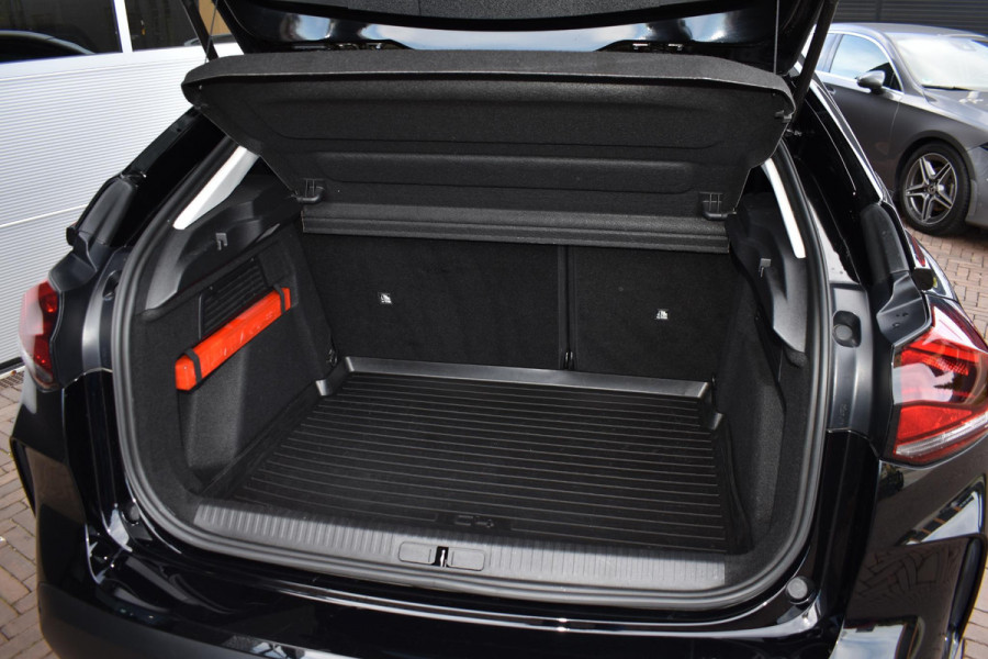 Citroën C4 1.2 Puretech 100PK Feel | Navi | Trekhaak | Camera | Stoelverw. | Incl. garantie