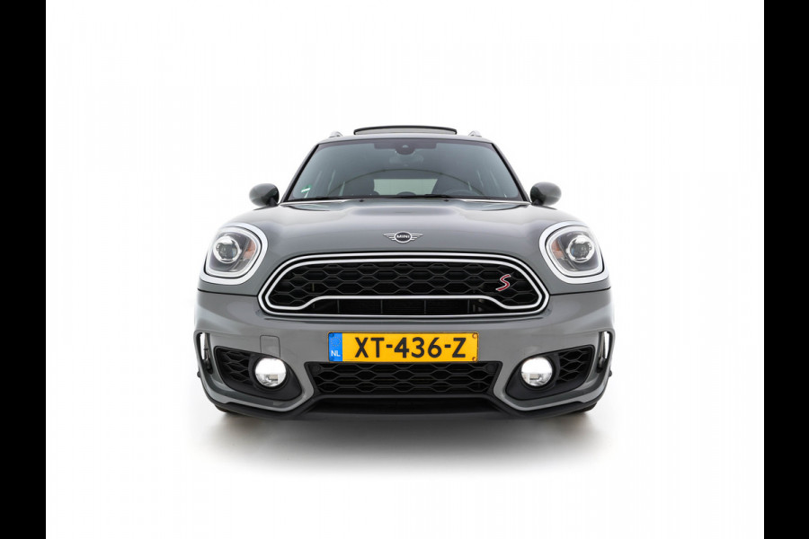 MINI Countryman 2.0 Cooper S Knightsbridge Edition JCW-Sportpack Aut. *PANO |  LUXURY-LEATHER | FULL-LED | HARMAN/KARDON-AUDIO | HEATED-SPORTSEATS | KEYLESS | CAMERA | AMBIENT-LIGHT | NAVI-FULLMAP | HEAD-UP | PRIVACY-GLASS | SHIFT-PADDLES | 18''ALU* MINI Countryman 2.0 Cooper S Knightsbridge Edition JCW-Sportpack Aut. *PANO |  LUXURY-LEATHER | FULL-LED | HARMAN/KARDON-AUDIO | HEATED-SPORTSEATS | KEYLESS | CAMERA | AMBIENT-LIGHT | NAVI-FULLMAP | HEAD-UP | PRIVACY-GLASS | SHIFT-PADDLES | 18''ALU*