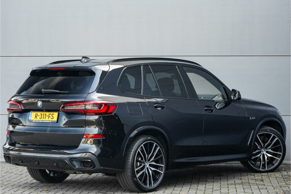 BMW X5 xDrive45e High Ex M-Pakket Pano 360° Camera Luchtvering 22"