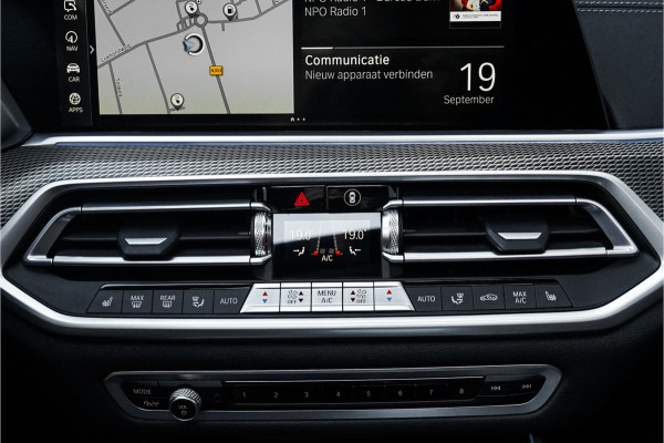 BMW X5 xDrive45e High Ex M-Pakket Pano 360° Camera Luchtvering 22"