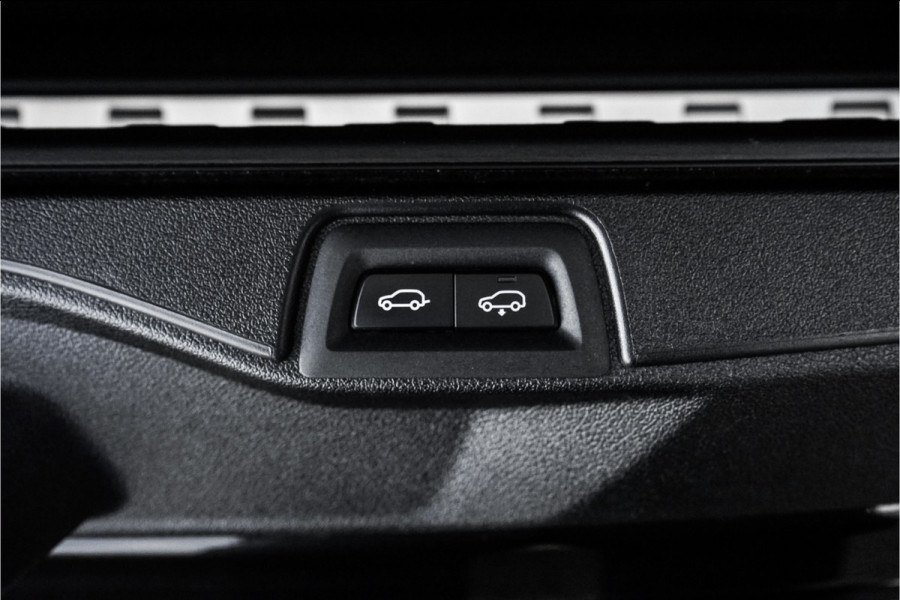 BMW X5 xDrive45e High Ex M-Pakket Pano 360° Camera Luchtvering 22"