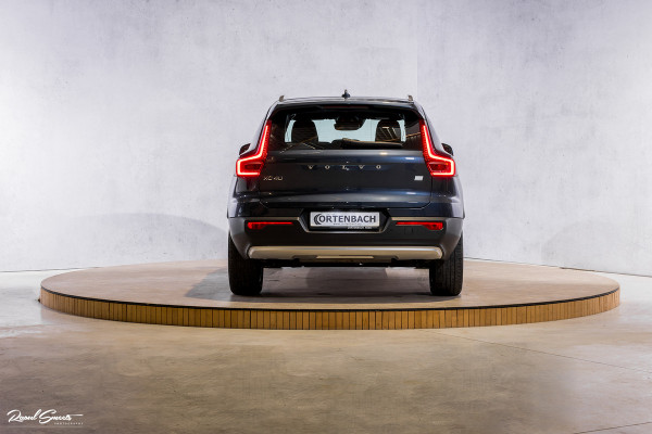 Volvo XC40 1.5 T4 Recharge Inscription Expression | Cruise control | Zwenkbare trekhaak | Apple carplay |