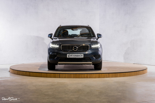 Volvo XC40 1.5 T4 Recharge Inscription Expression | Cruise control | Zwenkbare trekhaak | Apple carplay |