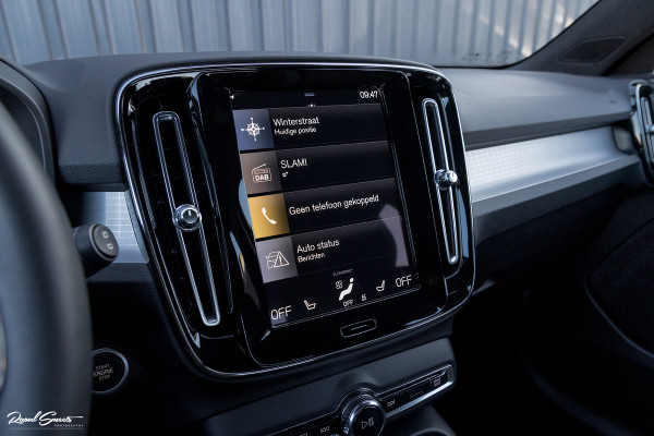Volvo XC40 1.5 T4 Recharge Inscription Expression | Cruise control | Zwenkbare trekhaak | Apple carplay |