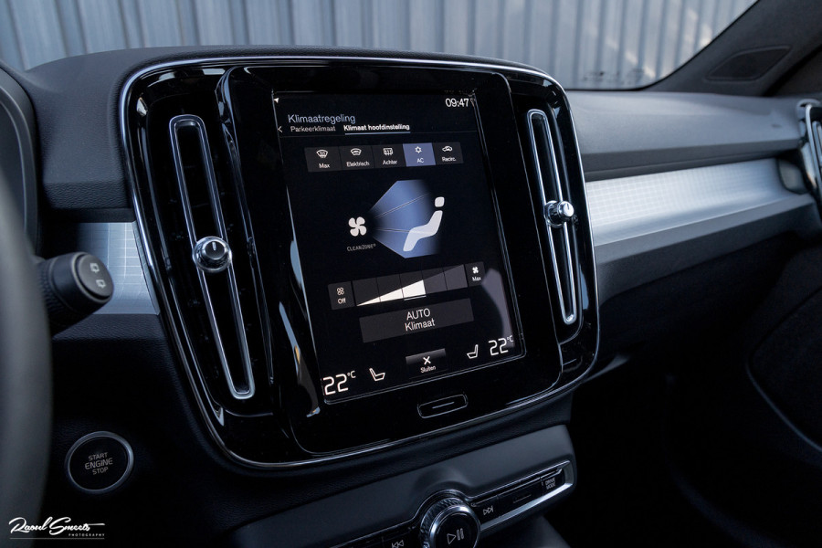 Volvo XC40 1.5 T4 Recharge Inscription Expression | Cruise control | Zwenkbare trekhaak | Apple carplay |