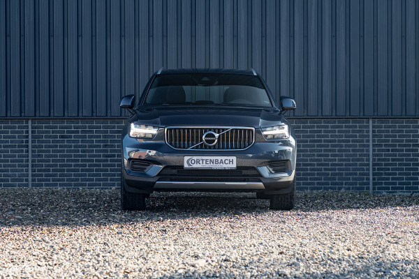 Volvo XC40 1.5 T4 Recharge Inscription Expression | Cruise control | Zwenkbare trekhaak | Apple carplay |