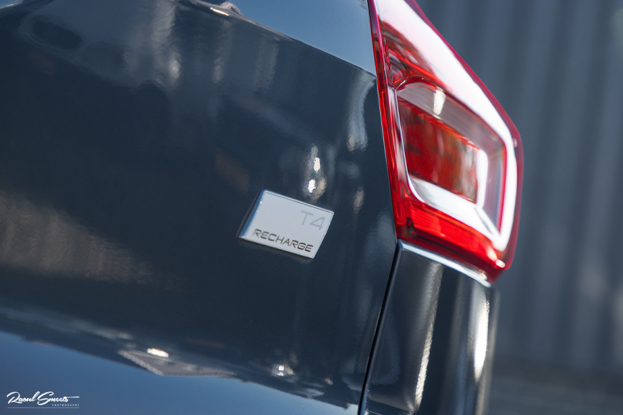 Volvo XC40 1.5 T4 Recharge Inscription Expression | Cruise control | Zwenkbare trekhaak | Apple carplay |