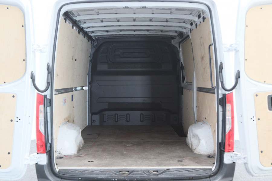 Mercedes-Benz Sprinter 317 CDI Aut. L2H1 Leer, 3-Zits, Airco, Standkachel, Apple Carplay, Cruise, Bluetooth, DAB