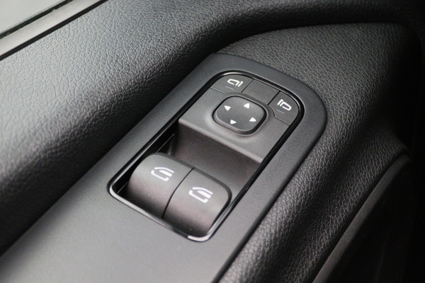Mercedes-Benz Sprinter 317 CDI Aut. L2H1 Leer, 3-Zits, Airco, Standkachel, Apple Carplay, Cruise, Bluetooth, DAB