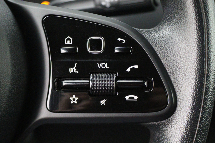Mercedes-Benz Sprinter 317 CDI Aut. L2H1 Leer, 3-Zits, Airco, Standkachel, Apple Carplay, Cruise, Bluetooth, DAB