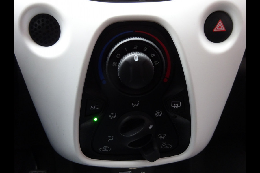 Citroën C1 1.0 e-VTi STYLE EDITION | AIRCO | NAVIGATIE | CARPLAY | NIEUWE APK!!