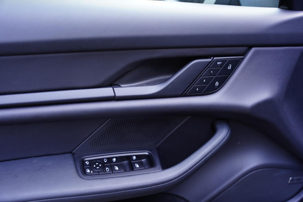 Porsche Taycan Cross Turismo 4 93 kWh GERESERVEERD