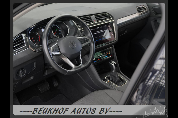 Volkswagen Tiguan 1.5 TSI Carplay Trekhaak Adapt Cruise Pdc